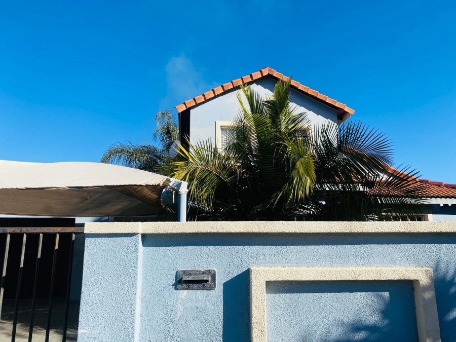 3 Bedroom Property for Sale in Waterkloof East North West